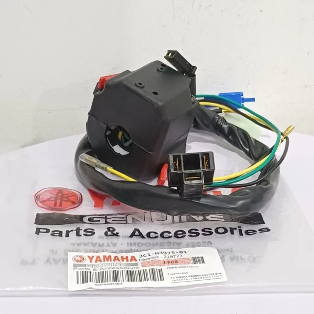 HOLDER SAKLAR SWITCH MOTOR KIRI LH VIXION OLD LAMA 3CI 3C1