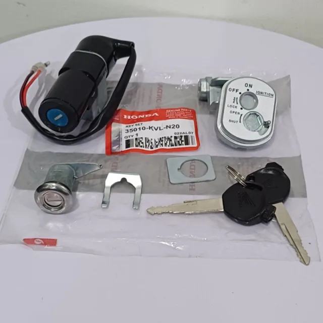 KUNCI KONTAK ASSY SET KUNCI JOK GRADE A HONDA SUPRA X 125 KARBU LAMA KABEL 2 KVL