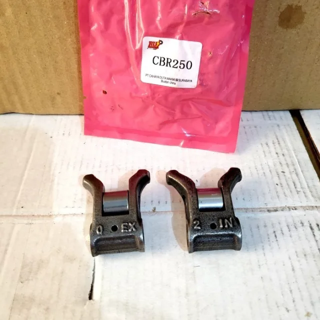 PELATUK KLEP ROCKER ARM RACING 1 SET CBR 250 CBR250