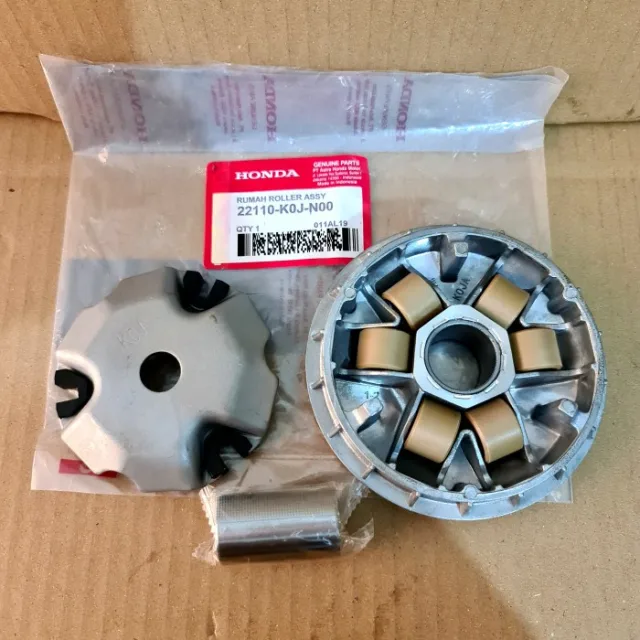 RUMAH ROLLER ASSY SET GENIO BEAT STREET KOJ K0J