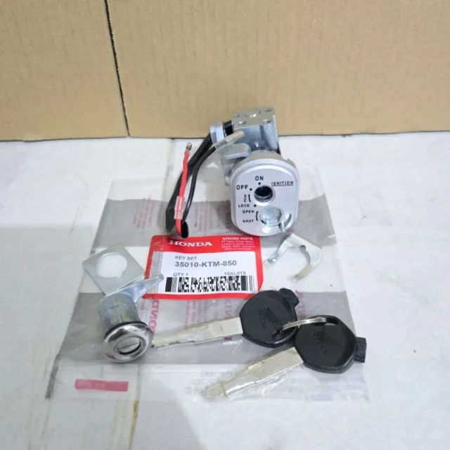 KUNCI KONTAK ASSY SET KUNCI JOK GRADE A HONDA SUPRA X 125 KARBU LAMA KABEL 2 KVL