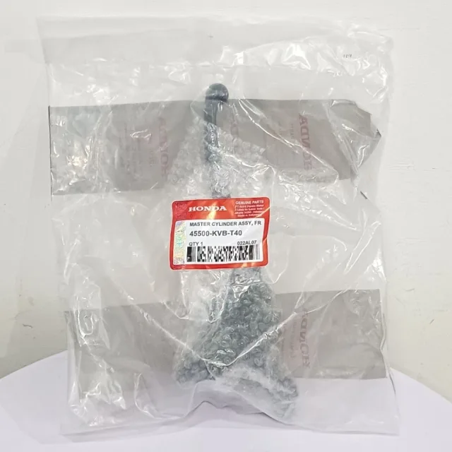RUMAH MINYAK MASTER REM ATAS ASSY KANAN VARIO 110 KARBU LAMA KVB