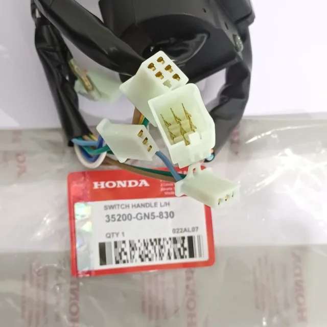 HOLDER SAKLAR SWITCH MOTOR KIRI LH ASTREA GRAND GN5