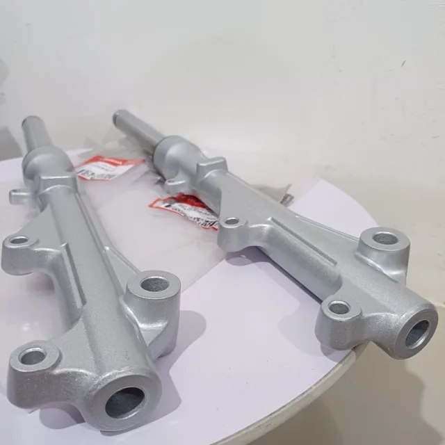 PLUS TABUNG 1 SET KIRI KANAN AS SHOCK SOK DEPAN PLUS TABUNG SCOOPY FI K16