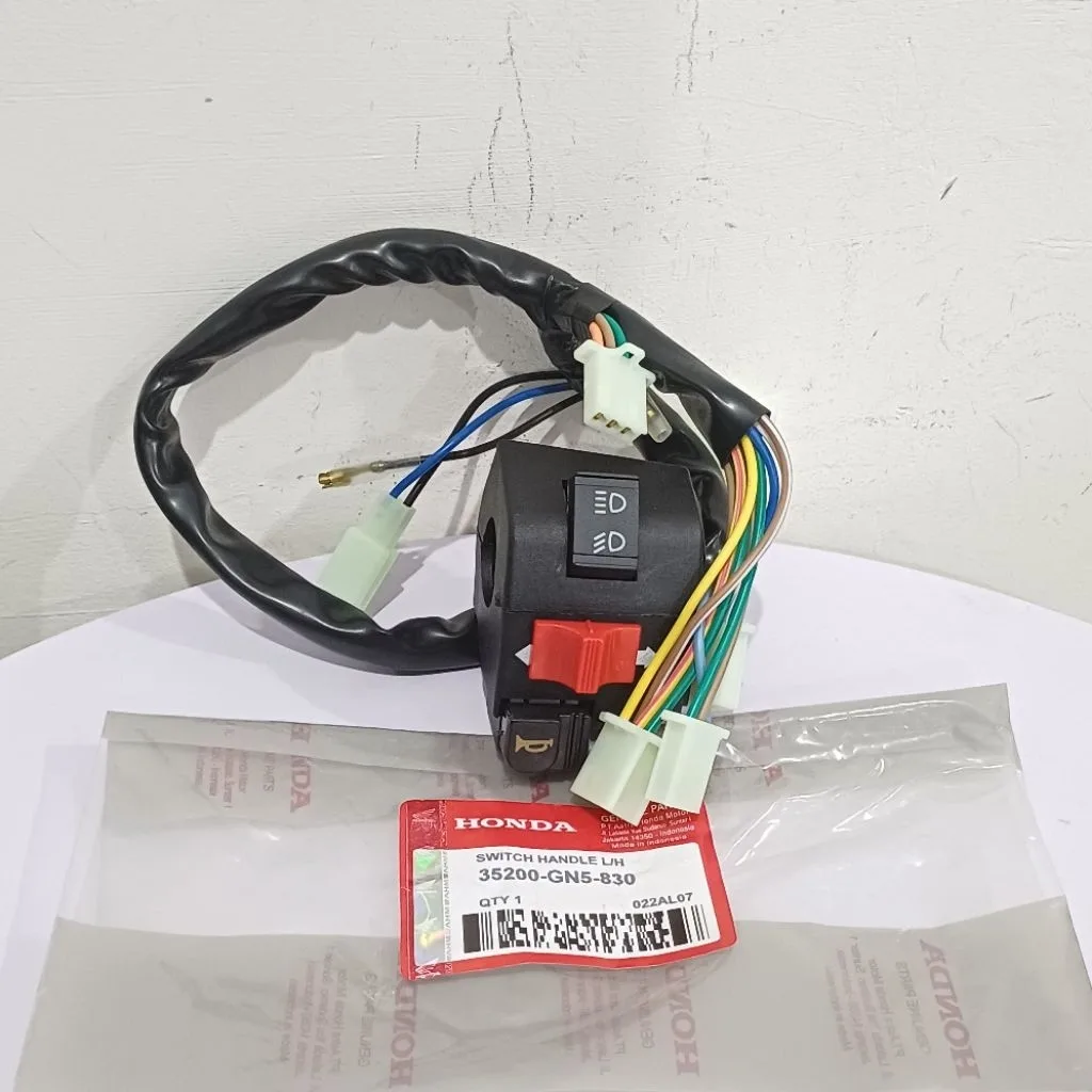 HOLDER SAKLAR SWITCH MOTOR KIRI LH ASTREA GRAND GN5