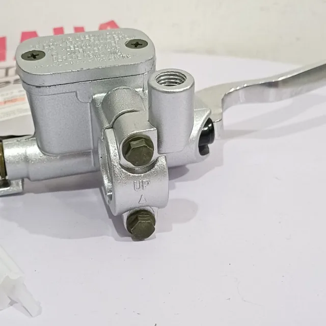 RUMAH MINYAK MASTER REM ATAS ASSY KANAN JUPITER MX OLD LAMA MIO KARBU SILVER 1S7
