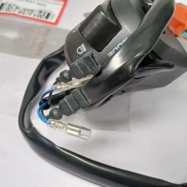 HOLDER SAKLAR SWITCH MOTOR KIRI LH PCX 150 PCX150 LH KIRI K97