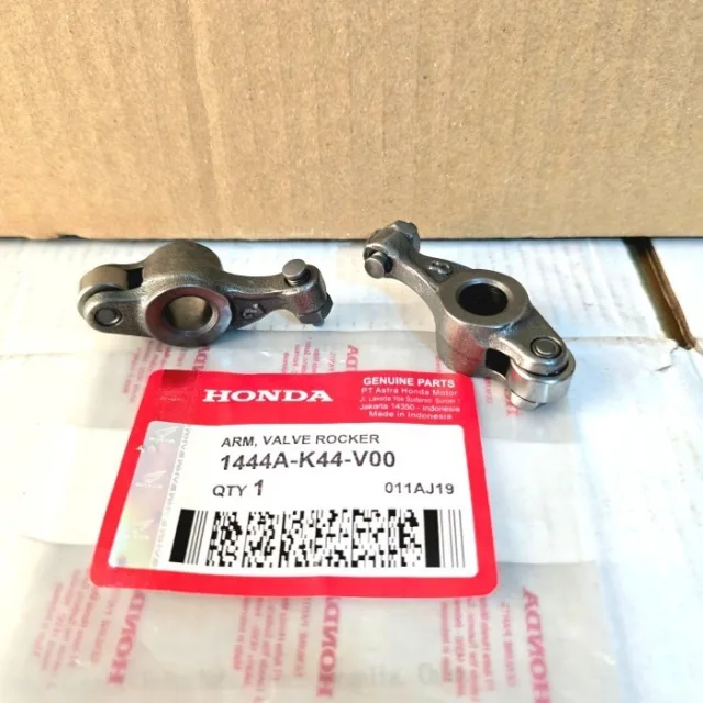 PELATUK KLEP SET ROCKER ARM BEAT POP FI ESP SCOOPY VARIO ESP K44