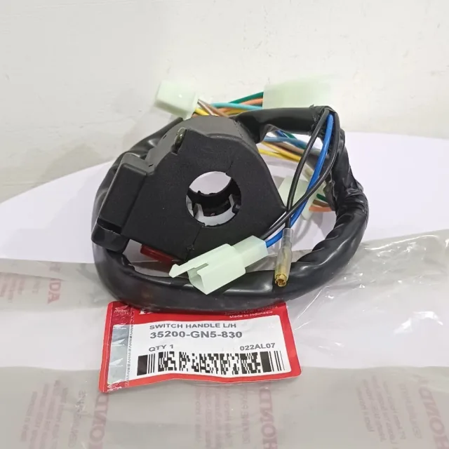HOLDER SAKLAR SWITCH MOTOR KIRI LH ASTREA GRAND GN5