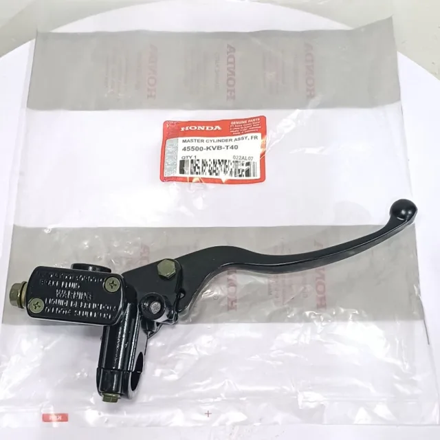 RUMAH MINYAK MASTER REM ATAS ASSY KANAN VARIO 110 KARBU LAMA KVB